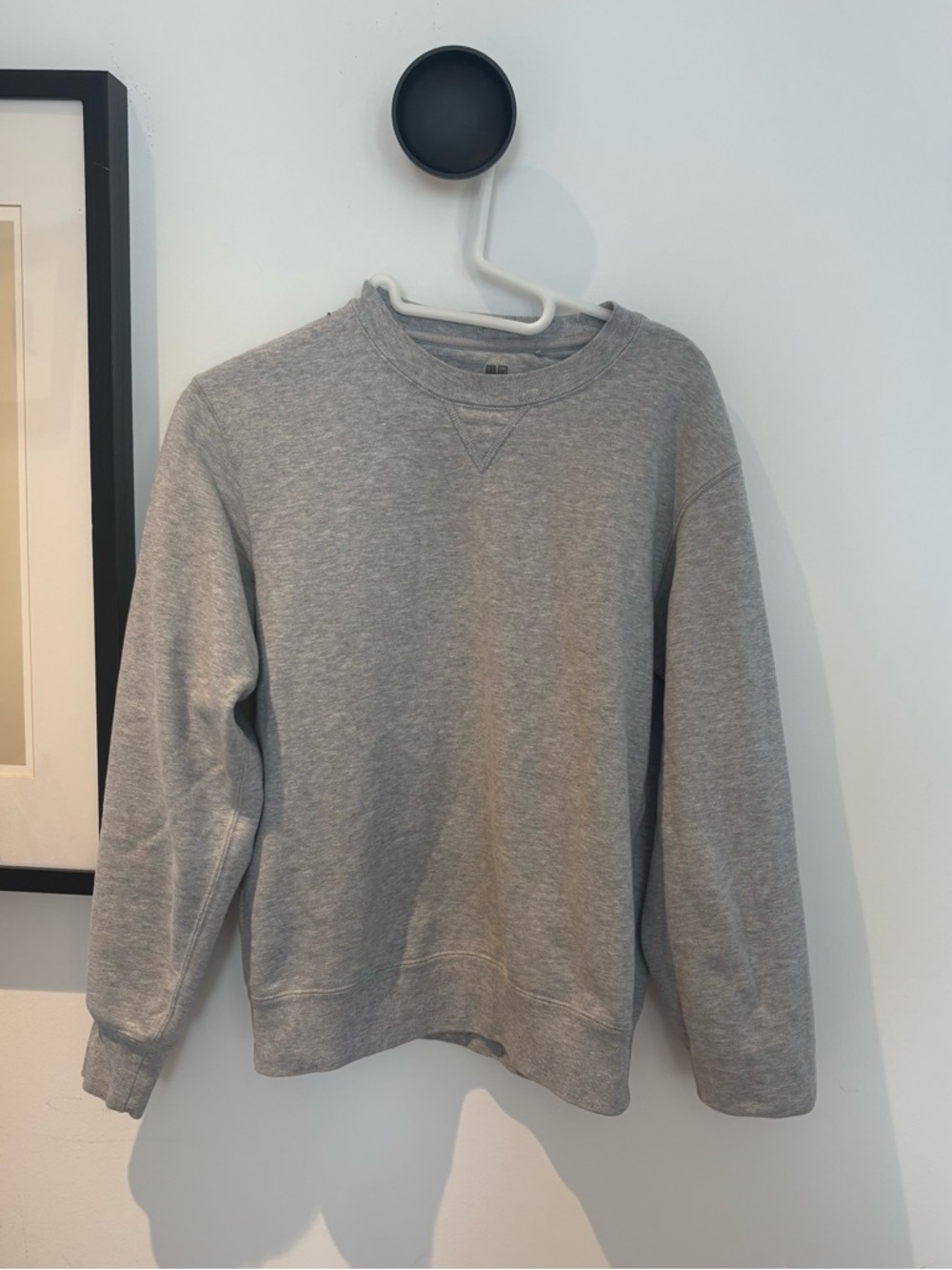 Uniqlo Unisex Gray Sweatshirt